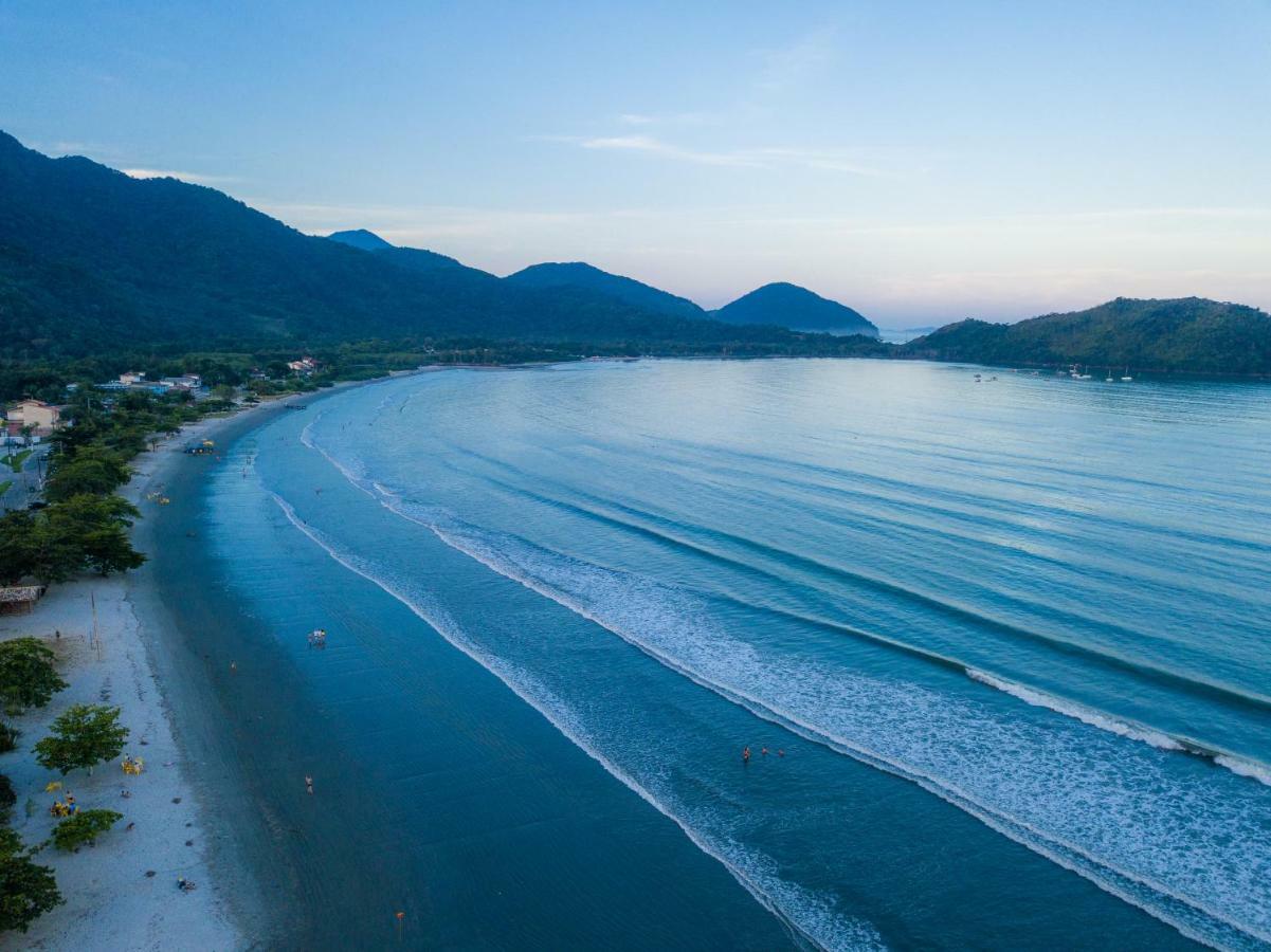 Ubatuba, Ar, Varanda Gourmet, Piscinas E 300mt Apartamento *