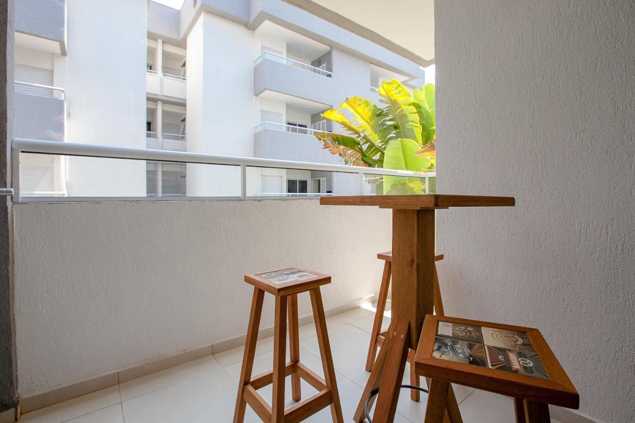 Ubatuba, Ar, Varanda Gourmet, Piscinas E 300mt Apartamento Ubatuba